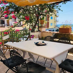  Casa vacanze Bouganville Sul Mare Italia